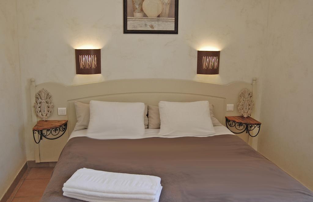 Cypres Du Paradis A Gordes Ngoại thất bức ảnh